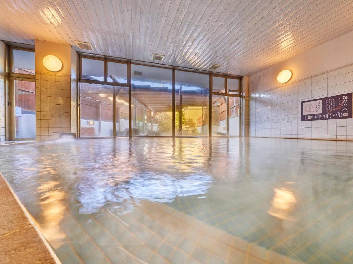 Ooedo Onsen Monogatari Ureshinokan 3*